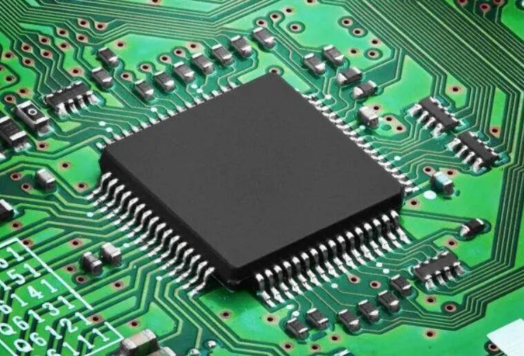 回收存儲器、傳感器、微控制器、收發(fā)器，新能源IC，5G 芯片