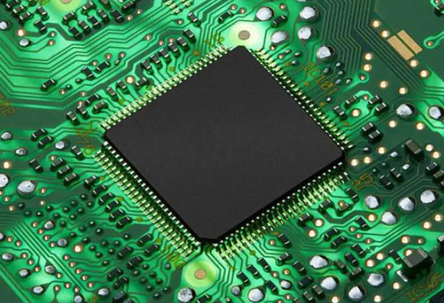 回收接口 IC 器件： 回收驅(qū)動器、接收器、收發(fā)器、控制器、轉(zhuǎn)換器