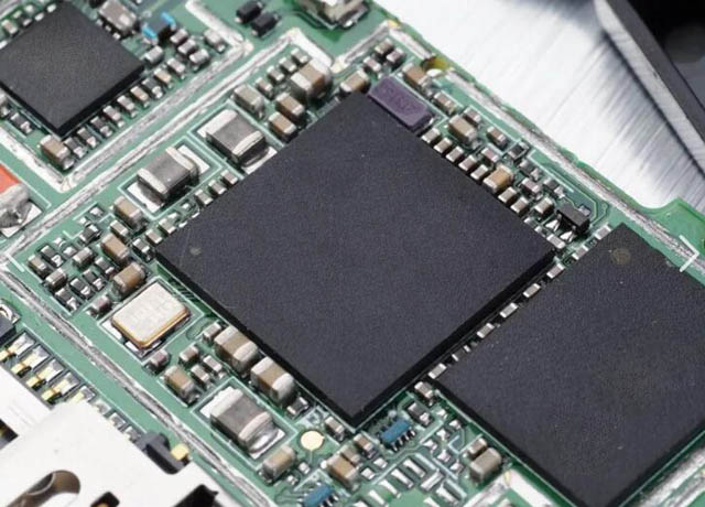 供應(yīng)【Infineon】無線連接：供應(yīng)藍(lán)牙 5.0 模塊、Wi-Fi 4 SoC、AIROC 汽車無線組合芯片