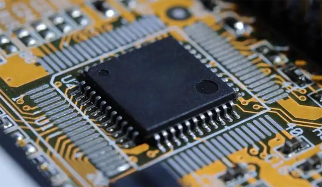回收 [Broadcom] PCIe 交換機、以太網交換機、汽車 PHY、以太網 PHY 收發(fā)器