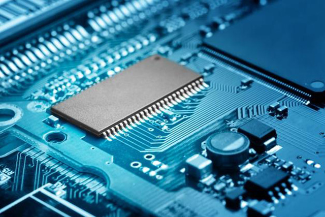 回收瑞薩特定應(yīng)用時鐘：PCI Express 時鐘、處理器時鐘、實時時鐘
